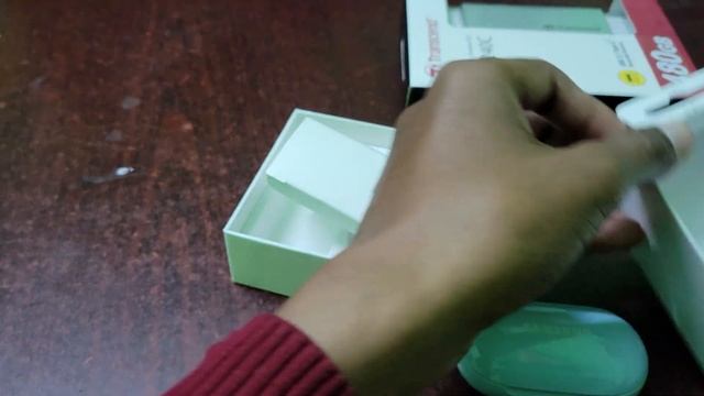 Samsung Galaxy Buds plus смотреть онлайн
