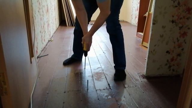 Как убрать скрип полов в квартире смотреть онлайн