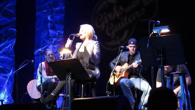 Tupelo ~ Lauren Alaina смотреть онлайн