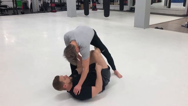 Reverse X-Guard to Cross Ashi Garami смотреть онлайн
