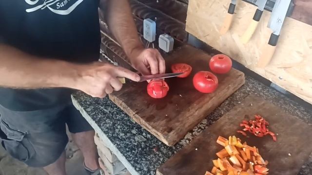 ПОРТУЛАК С РИСОМ И ОВОЩАМИ В КАЗАНЕ НА КОСТРЕ,ТУРЕЦКАЯ КУХНЯ #53 смотреть онлайн