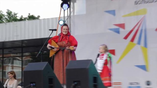 9   Дуэт «Семеюшка»   Этническое пение и сказка. Нагорный 15/06/2013