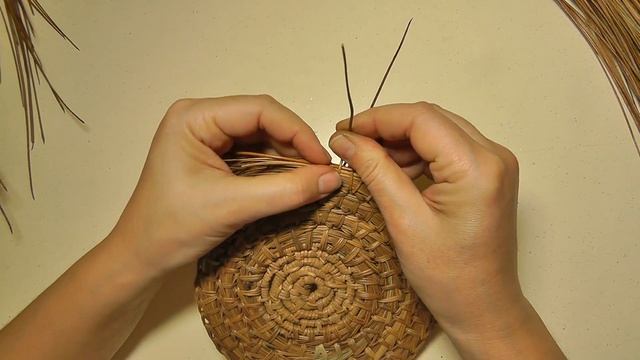 Плетение из сосновых иголок. Узел СТОЛБИКИ смотреть онлайн