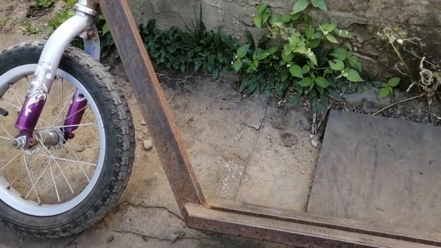 Самокат своими руками из детского велосипеда.