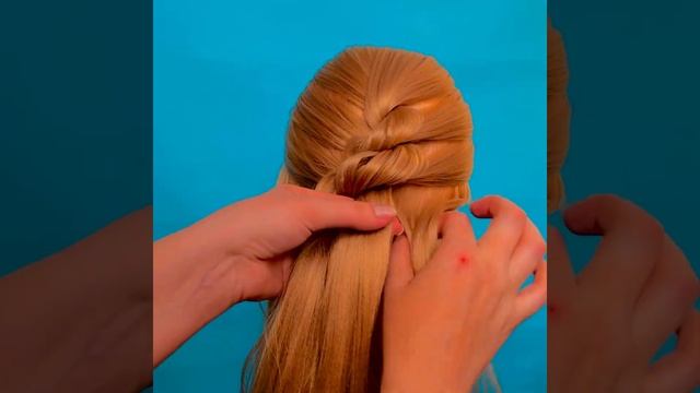 How to Rope Braid 2 strand twist- Hair Tutorial. Как заплести жгут с подхватами? Прически из кос. смотреть онлайн