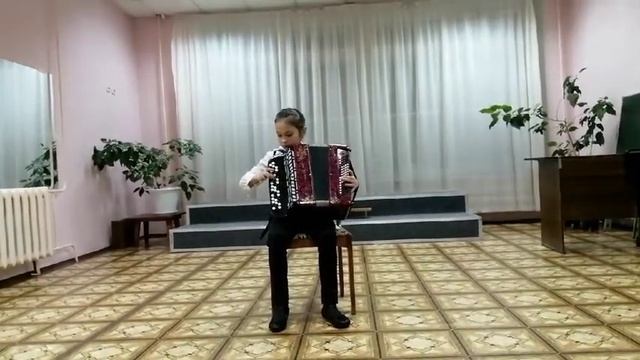Байтис Марина, обр. С. Одинцова "Уж как по мосту, мосточку". смотреть онлайн