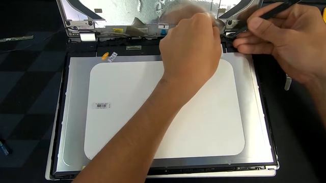 เปลี่ยนจอ LENOVO YOGA 530 - 14IKB screen replacement #Hardwarehot Line : @hardwarehot смотреть онлайн