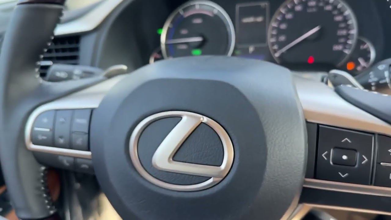 Обзор Lexus RX450h новый 2022 год. Полный привод. Из ОАЭ на Российский учёт смотреть онлайн