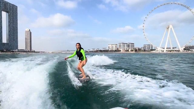 Wakesurfing in Dubai смотреть онлайн