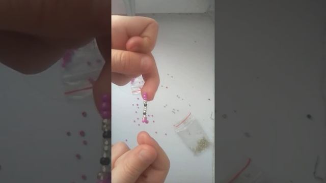 как сплести кольцо с аксолотлем из бисера/lina∆ смотреть онлайн