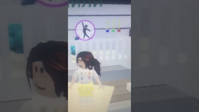 Нашла маму в роблокс и сказала мам витери мне попку смотреть онлайн