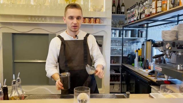 Что будет модно пить весной | Готовим сезонные напитки в ресторане MOLOKO&MED смотреть онлайн