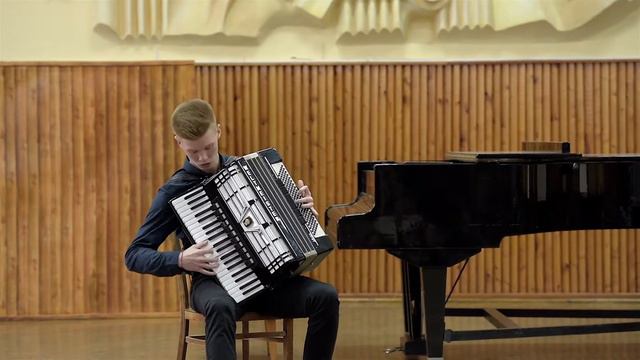 Карусель (А. Фосен) Максим Бабик смотреть онлайн