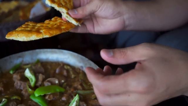 Extremely Tasty Desi FOOD in LAHORE Desi Murga, Mutton Khadda, Mutton Karahi, Kabab, street Food el смотреть онлайн