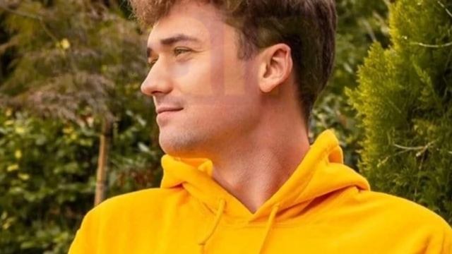 how old is Jelly, Slogo and Crainer? смотреть онлайн