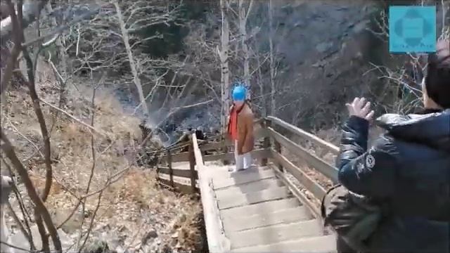 Мир вокруг нас. пос. Аршан - поход на водопад смотреть онлайн