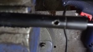 Ремонт газового упора капота автомобиля, своими руками (юмор)