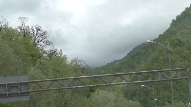 Поездка с видами на горы в Сочи к девочке-улетяк смотреть онлайн