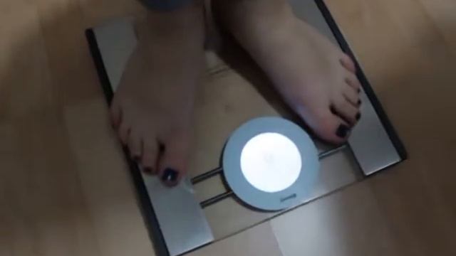 Как синхронизировать весы Prestigio Smart Body Fat Scale со смартфоном смотреть онлайн