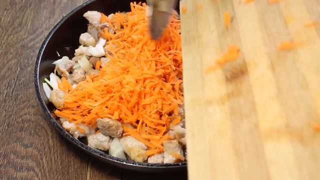 Так вкусно бывает только по МАМИНОМУ РЕЦЕПТУ! Лучшая капуста в мире, не то, что во всяких столовых! смотреть онлайн