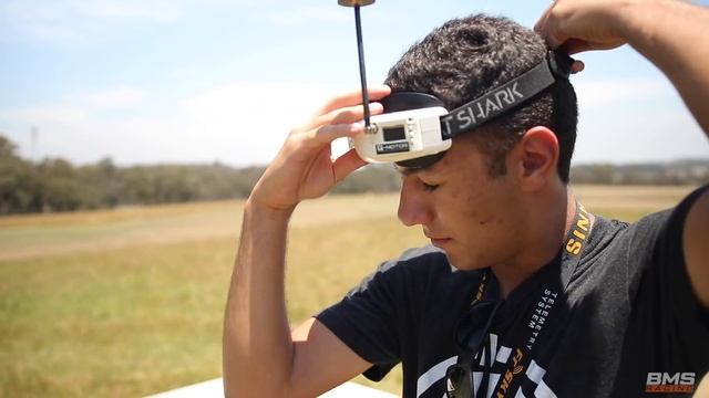 FPV Drone Racing - Fun Training Track Design #01 смотреть онлайн