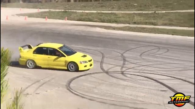 Mitsubishi Lancer EVO 9 - DRIFTING!! смотреть онлайн