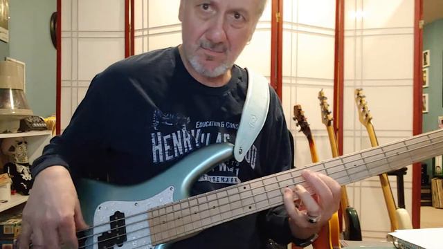 ibanez Mezzo Bass смотреть онлайн