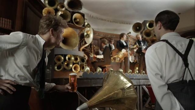 Tennent's Lager: Too Loud смотреть онлайн