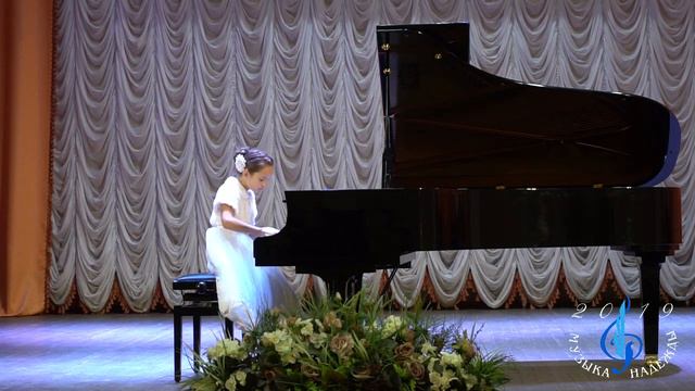 Music of Hope 2019 J.S. Bach Invention B-dur D. Cimarosa Sonata in B-dur F. Burgmüller Study No. 15 смотреть онлайн