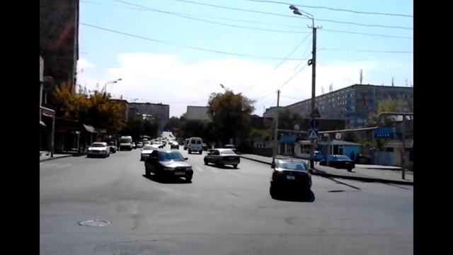 Ереван (эребуни район)26.9.2015 смотреть онлайн
