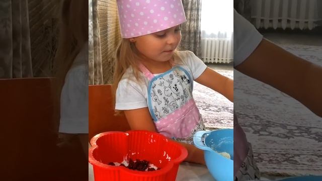 Творожная запеканка с вишней??? смотреть онлайн