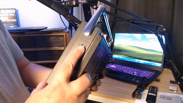 UNBOXING Yewrich YR RU8 4 band AM FM Shortwave MP# player Bluetooth radio смотреть онлайн