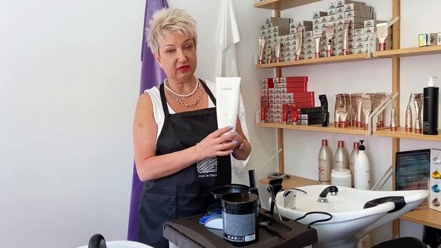 Мужской блонд. Окрашивание цветных прядей прямым пигментом Green Light смотреть онлайн