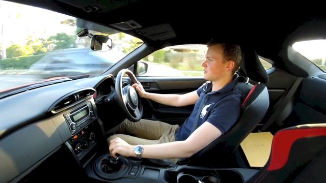 Toyota 86 Review (Toyota GT86 / Scion FR-S) -- ChasingCars.com.au смотреть онлайн