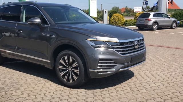 Volkswagen Touareg 3.0 V6 TDI 231KM Tiptronic-8 смотреть онлайн