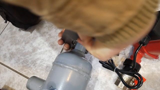 Ключ для насечки резьбы смотреть онлайн