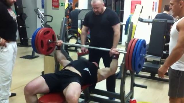 Алибеков Мурад жим лежа 200кг на 12 смотреть онлайн