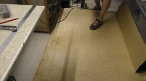 Соболь-автодом! Кровать из фанеры.