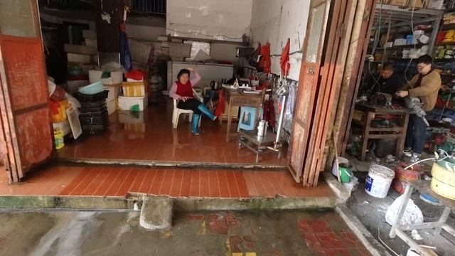 Во время еды не смотреть.Самый обычный город в Китае.XianYou смотреть онлайн