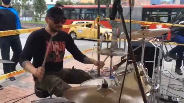 Rattus Rattus - Mundo de porquería en vivo en el Festival de las Artes Valientes смотреть онлайн