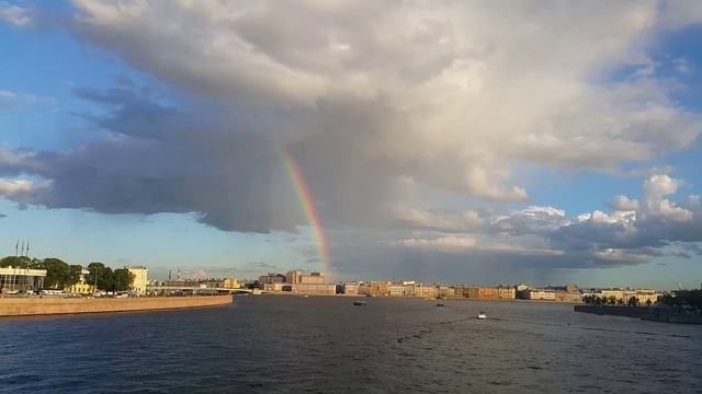 Радуга из облака | Rainbow in Saint-Petersburg 4K смотреть онлайн