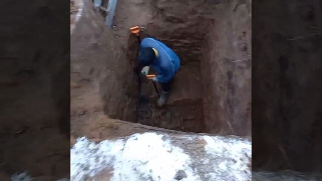 Монтируем септик в 2023 году. Юнилос Астра 5 PR с компрессором Thomas смотреть онлайн