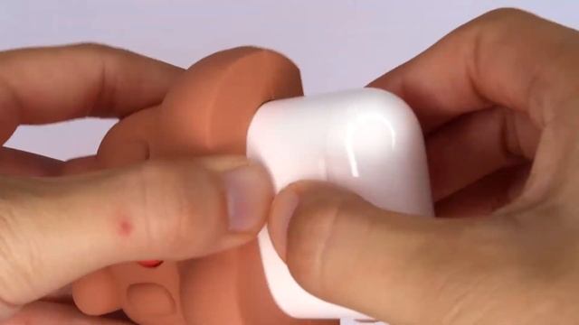 HOW TO PROPERLY TAKE OFF AIRPOD CASES THAT ARE STUCK смотреть онлайн