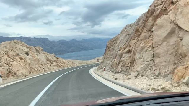 Путь к парому на острове Паг в Хорватии смотреть онлайн