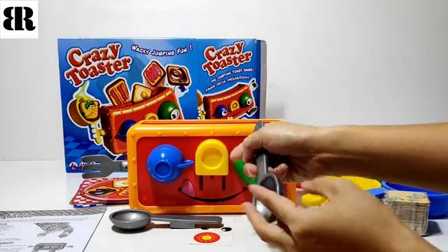 Crazy Toaster The Jumping Toast Game ! Wacky Jumping Fun By Splash Toys Unboxing + Assemble + Play смотреть онлайн