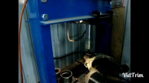 Простейший способ замены шаровой опоры Лэнд Крузер 100