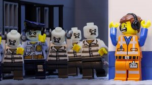 ПОБЕГ ИЗ ТЮРЬМЫ В ЗОМБИ АПОКАЛИПСИС - Лего Мультфильм Зомби Апокалипсис - Lego Russian