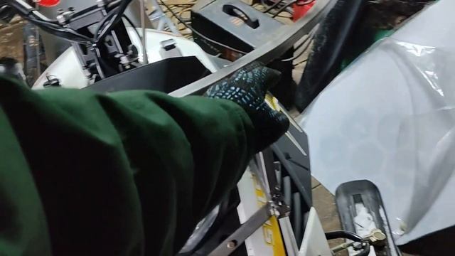 Установка большого лобового стекла на стелс капитан смотреть онлайн