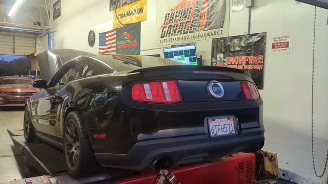 9000rpm Pull! Comparison 2012 Mustang Stock Cams VS MHS Coyote N/A Xtreme Race Camshafts
