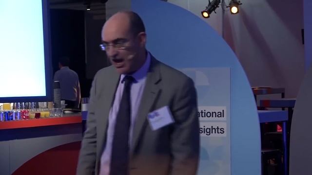 Strategy execution seen from above and below | London Business School смотреть онлайн